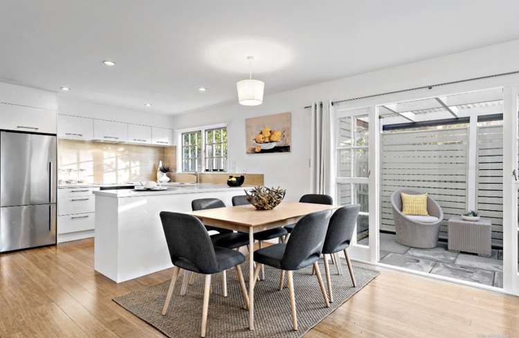 49 Roslyn Terrace Stanley Point_2