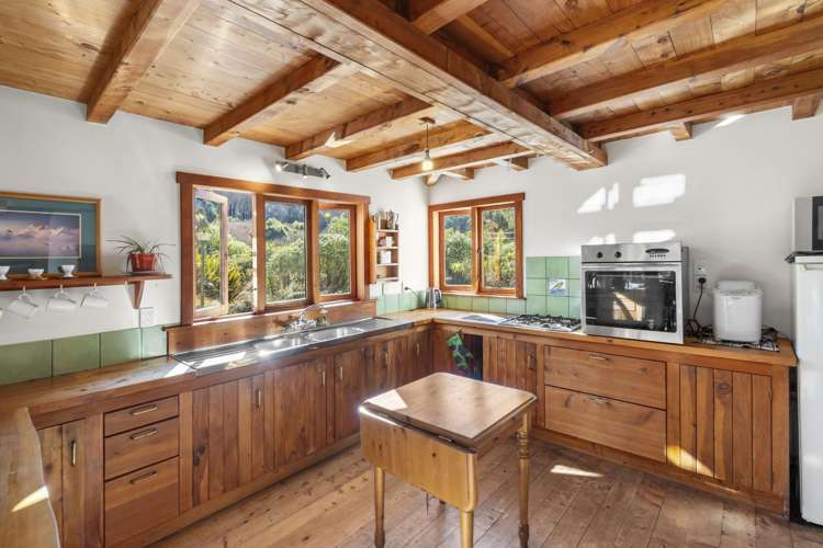 9 Harmans Track Little River_5