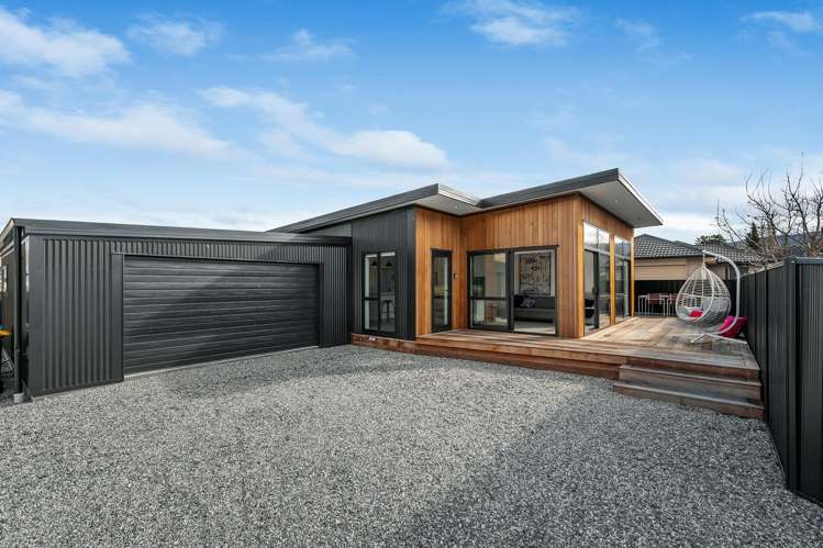 8 Neplusultra Street_0