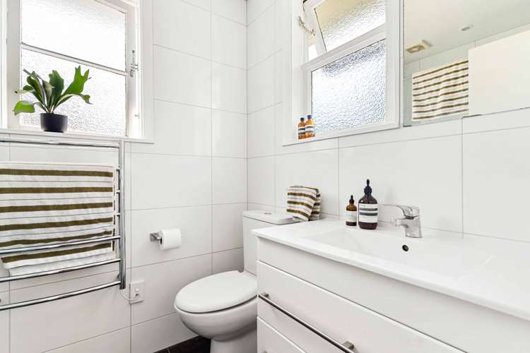 21 Fraser Road Narrow Neck_18