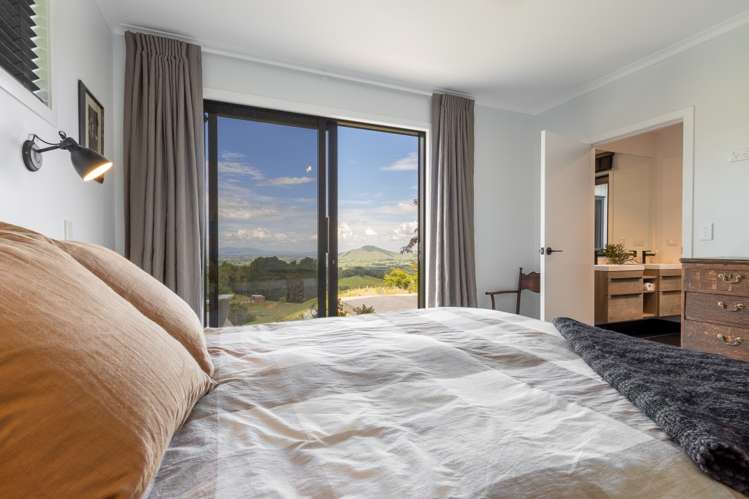 33 Tiwarawara Lane Puketotara_14