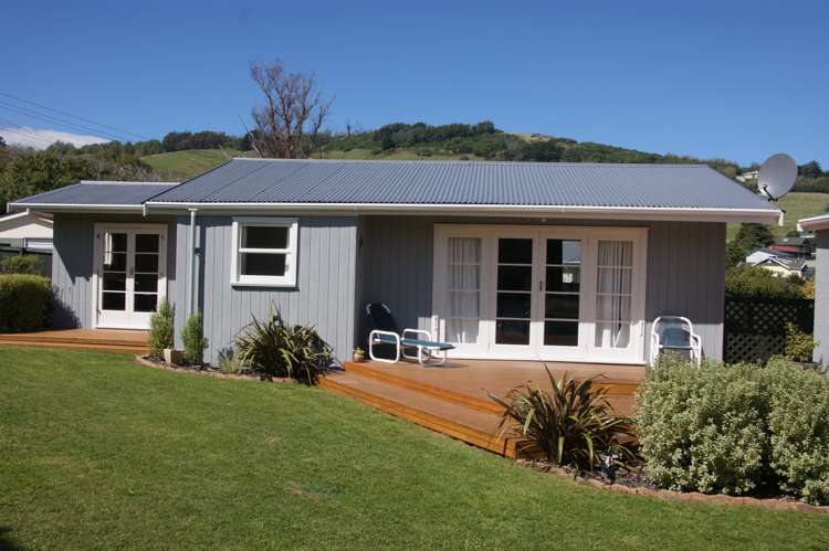 2 Pipers Valley Road Duvauchelle_17