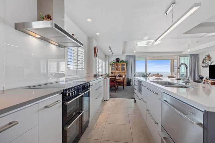 1/154 Marine Parade Mount Maunganui_16