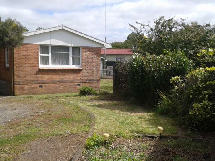 98 Albert Street Hamilton East_3