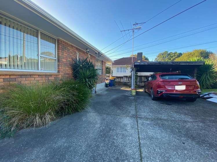 1/28 Royal View Road Te Atatu South_11