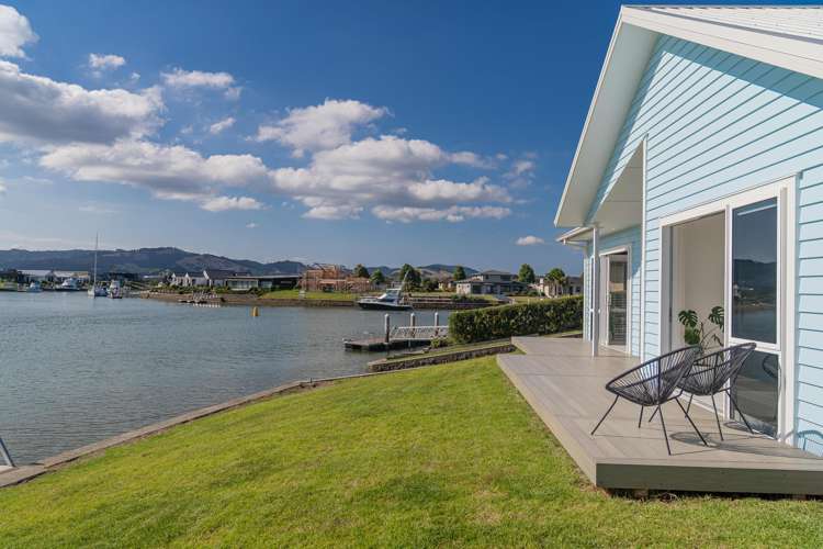 17 Waitotara Way_4