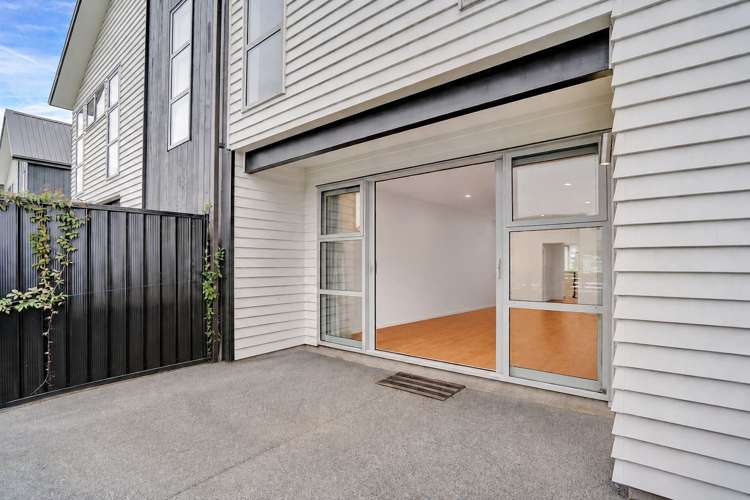 2/16 Hamill Road Halswell_4