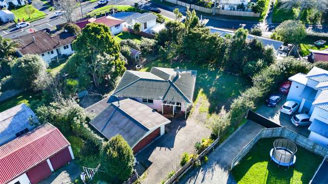 8 Kaikoura Street Henderson_4