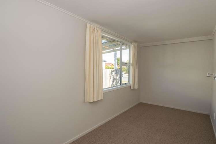 7 Schwass Street Seddon_12