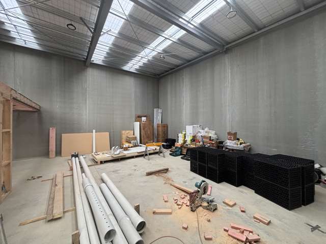 2/76 Clayton Road Mangakakahi_2