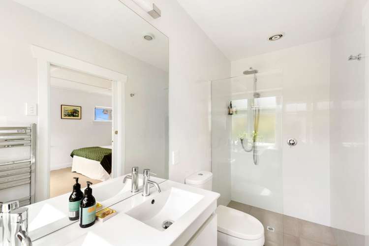 45 Cameron Street New Plymouth Central_12