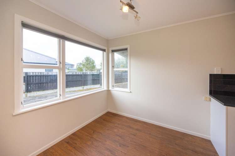 5 Reid Line West Feilding_14
