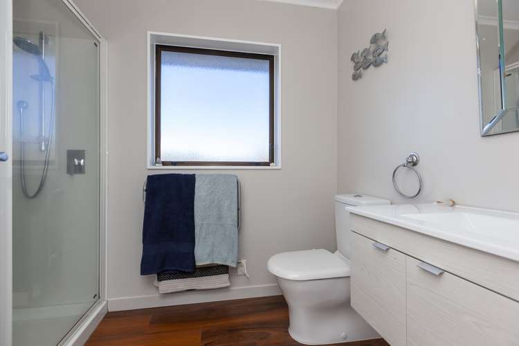 349 Rosetta Road Raumati Beach_24