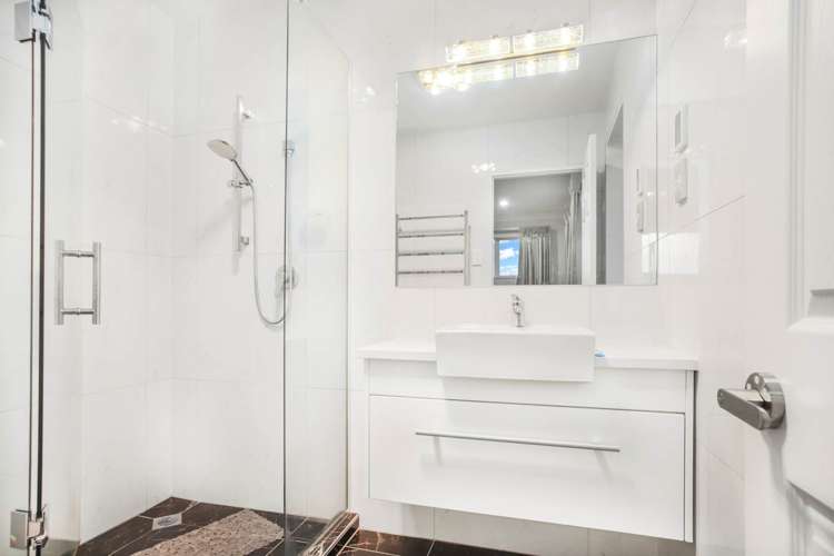 91 Flat Bush School Road Flat Bush_14