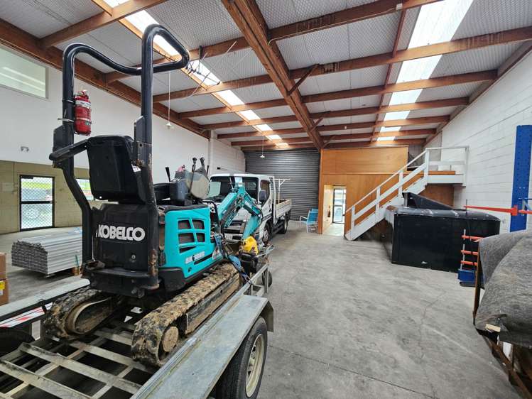 Unit E/4 Manga Road Silverdale_4