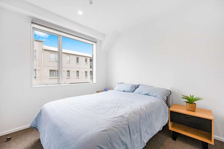 105/28B Eileen Newey Place Henderson_7