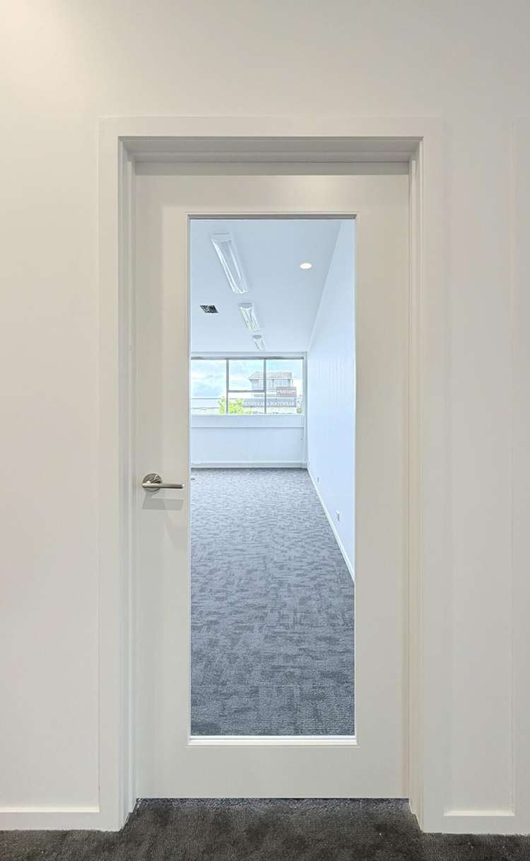 12-26 Te Heuheu Street Town Centre_1