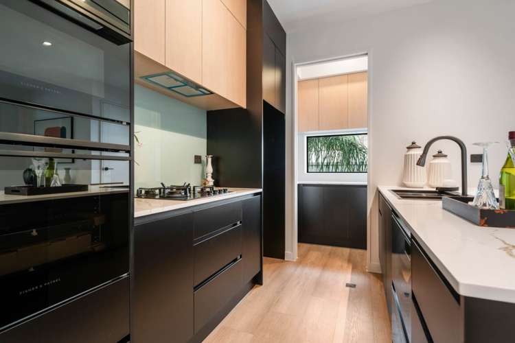 1/3 Campbell Road Takapuna_13
