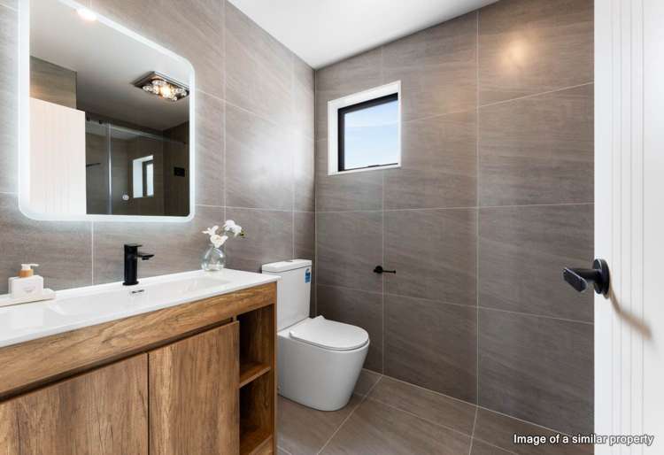 18 Greenbrier Street Westgate_9