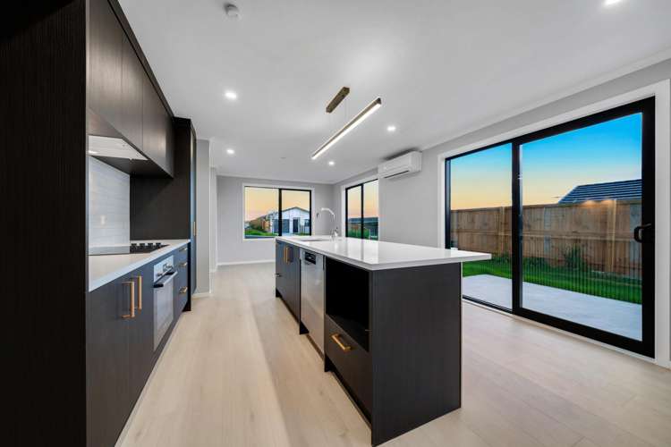 43 Riverine Road_2