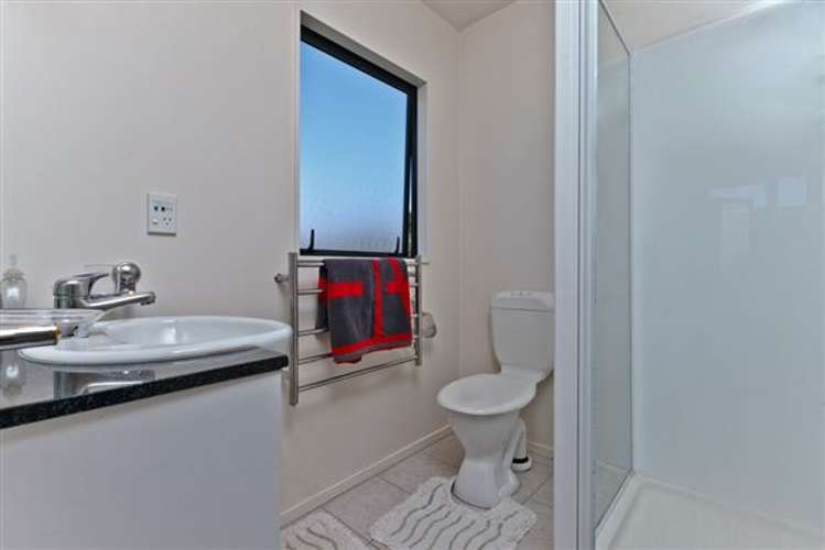 3/8 Harkin Close Albany_11