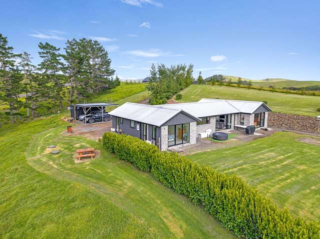 Entertainers Delight on 4 Hectares!