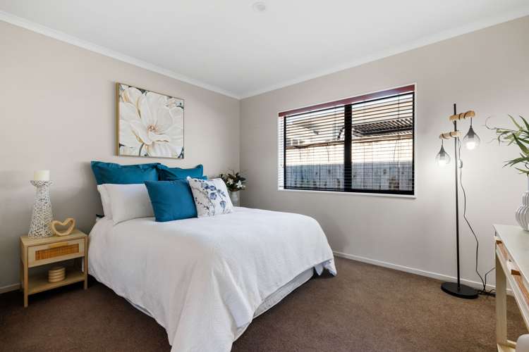 7 Heathfield Avenue Huntington_15