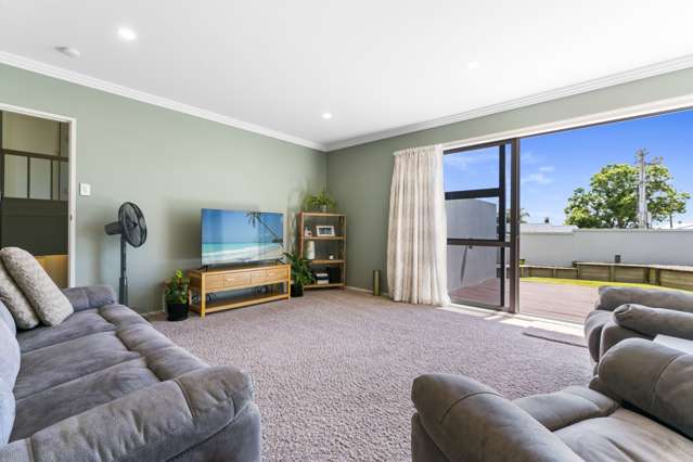 196 Levers Road Matua_2