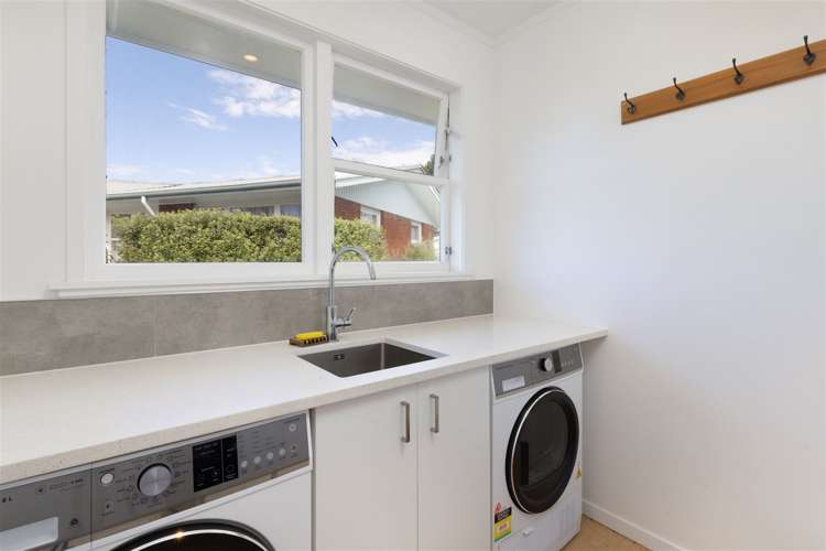 4b Lynwood Place Brookfield_9