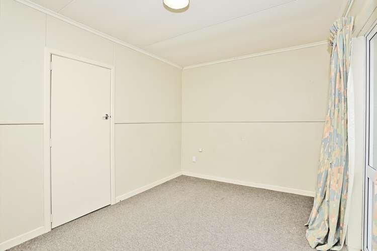 2/91 Lewis Street Gladstone_11