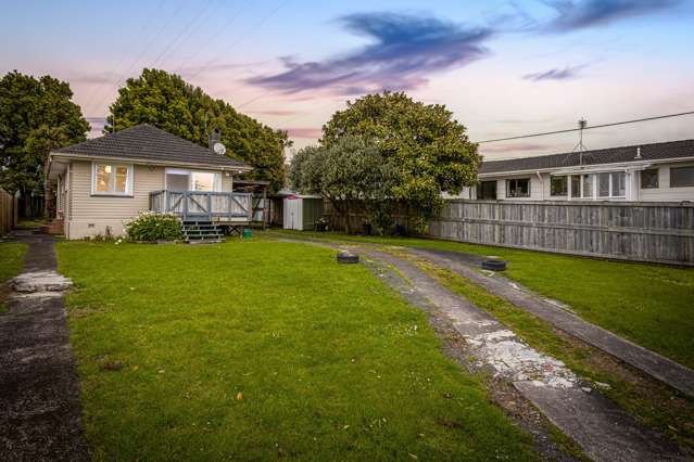 15 Paton Avenue Te Atatu South_1