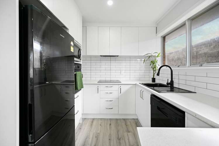 282 Te Rapa Road Beerescourt_10