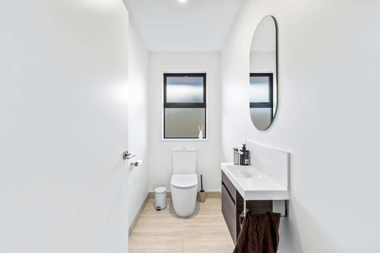3 Earlsbrook Boulevard Lincoln_20