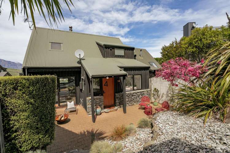 4 Goldleaf Hill Queenstown_18