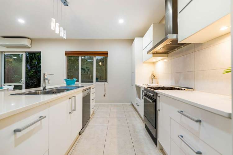 2 Jammen Drive Massey_9