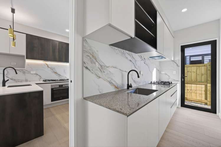 22 Pupu Crescent Opaheke_9