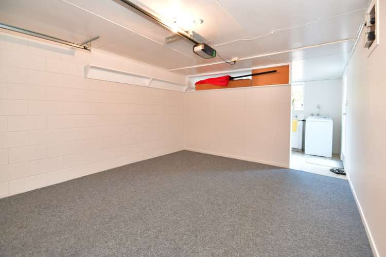 2/111 Florence Avenue Orewa_17