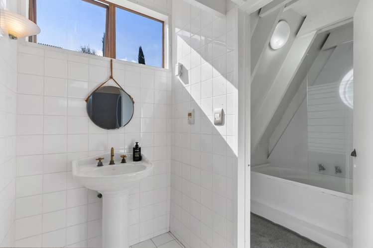 490B Beach Road Murrays Bay_12