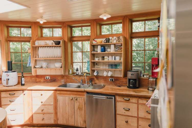 487 Karaka Bay Road Karaka Bays_19