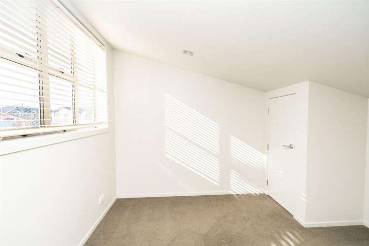 4D Gazeley Avenue 1146_8