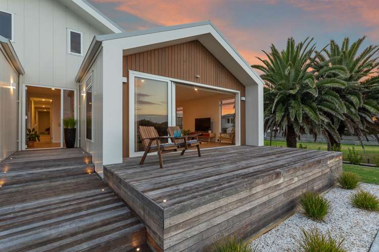 376 Ocean Road Ohope_32