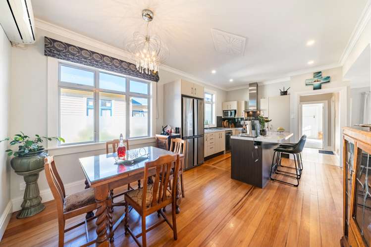 18 Bracken Street Petone_19