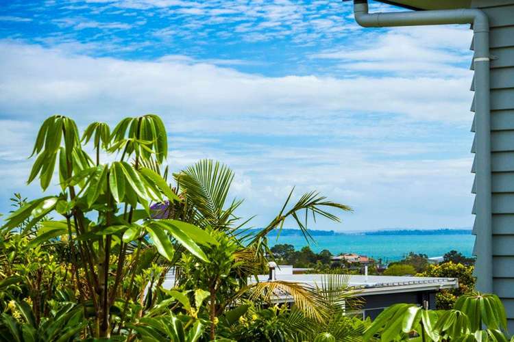 2/69 Seaview Road Castor Bay_4