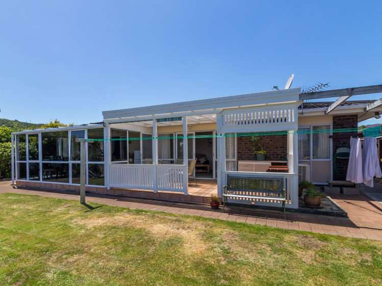 17 Roband Crescent Brown Owl_3