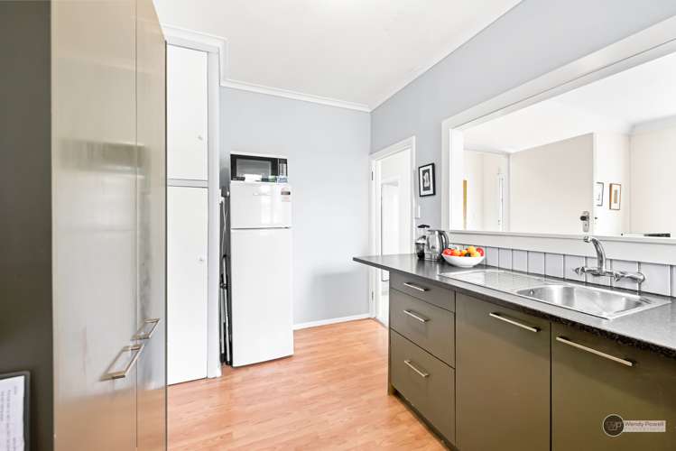 82c Wakefield Street Alicetown_5