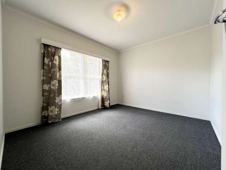 2/8 Chartwell Avenue Glenfield_5