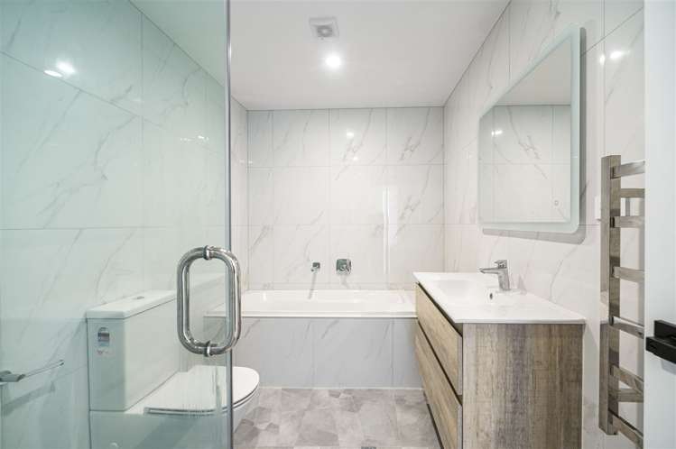 71c Glenmore Road Sunnyhills_8