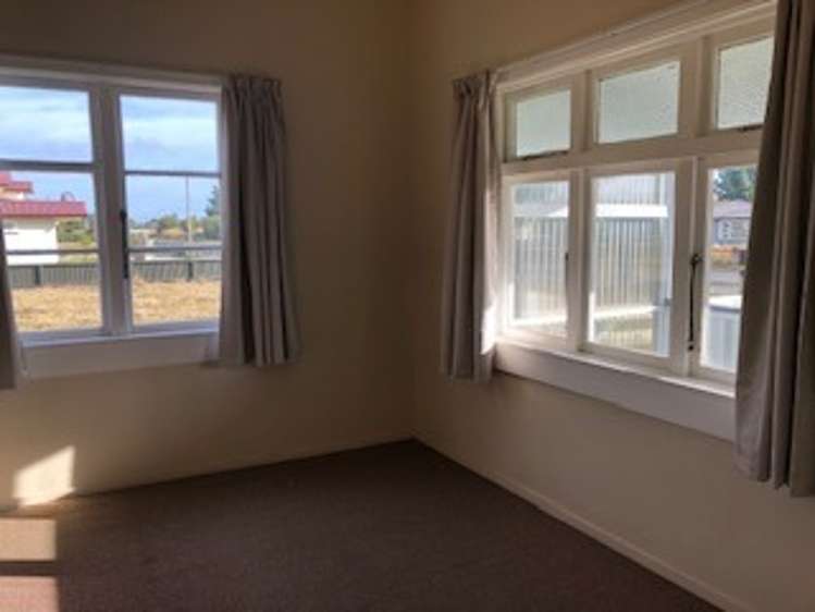 81 Willoughby Street Halcombe_3