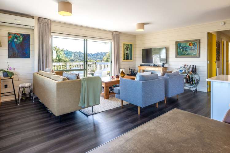 8 Whakarite Road Ostend_8