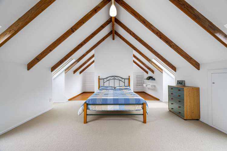 28 Lady Cobham Grove Anakiwa and Surrounds_13